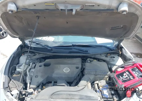 2015 Nissan Altima 2.5 S из США, поврежденный, VIN 1N4AL3AP2FN340874